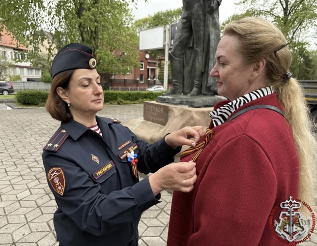 Калининградские росгвардейцы присоединились к акции «Георгиевская ленточка»